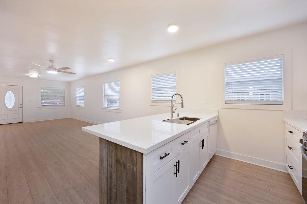 Detail Gallery Image 11 of 40 For 2953 Del Paso Blvd, Sacramento,  CA 95815 - 2 Beds | 2 Baths