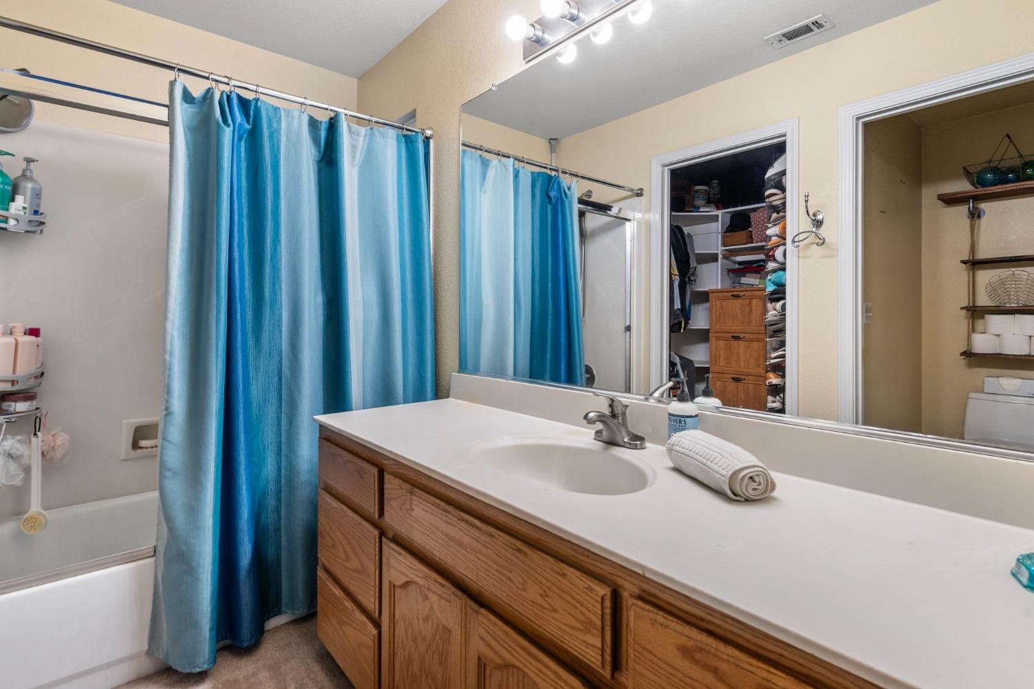 Detail Gallery Image 31 of 38 For 778 Mission Ridge Dr, Manteca,  CA 95337 - 3 Beds | 2 Baths