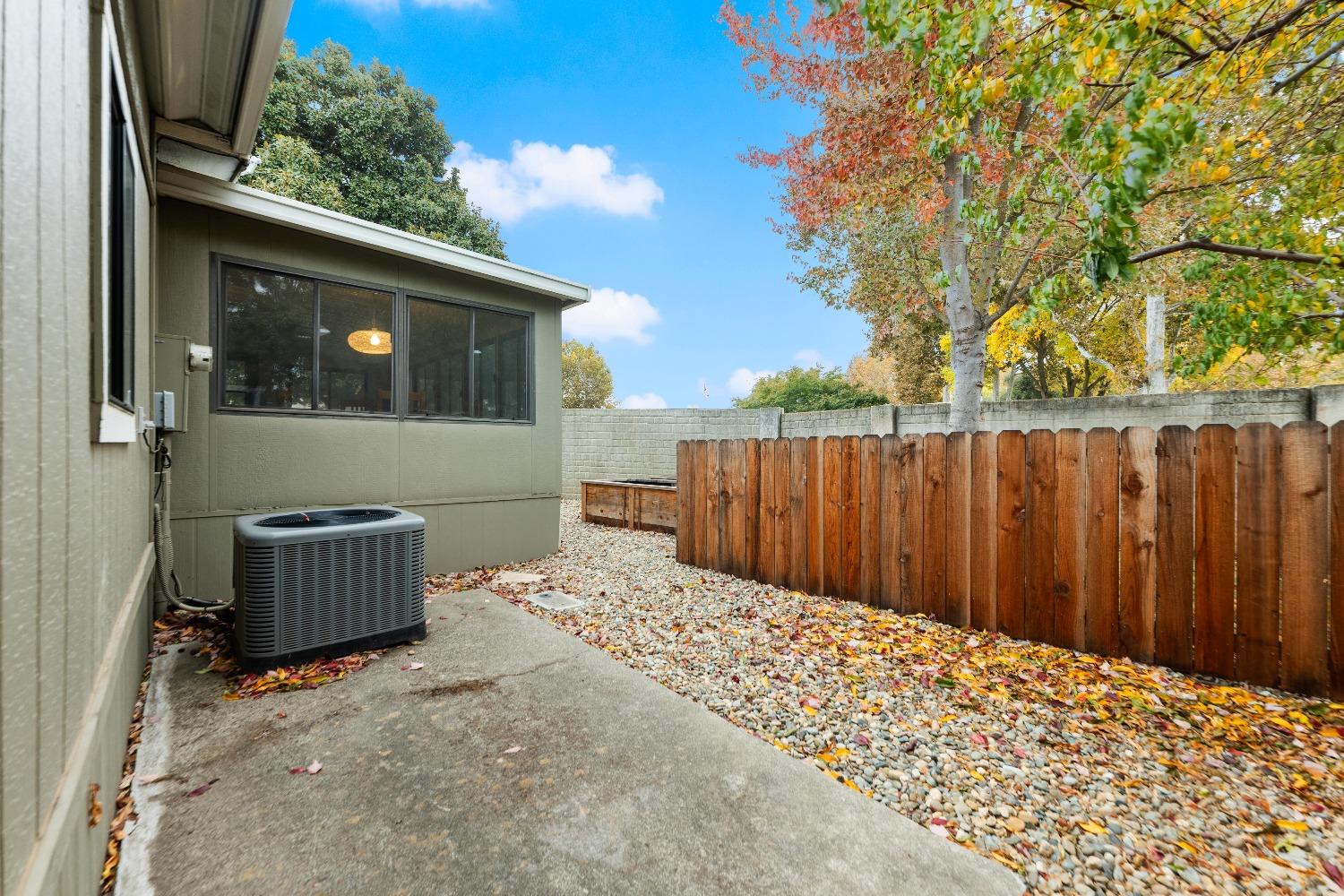 Detail Gallery Image 43 of 46 For 14567 Poncho Conde Cir, Rancho Murieta,  CA 95683 - 3 Beds | 2 Baths