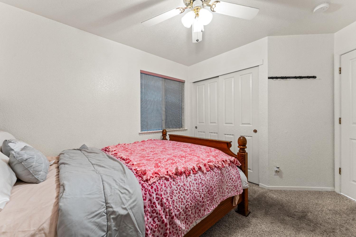 Detail Gallery Image 11 of 26 For 6007 Kuvasz Ct, Citrus Heights,  CA 95621 - 3 Beds | 2 Baths