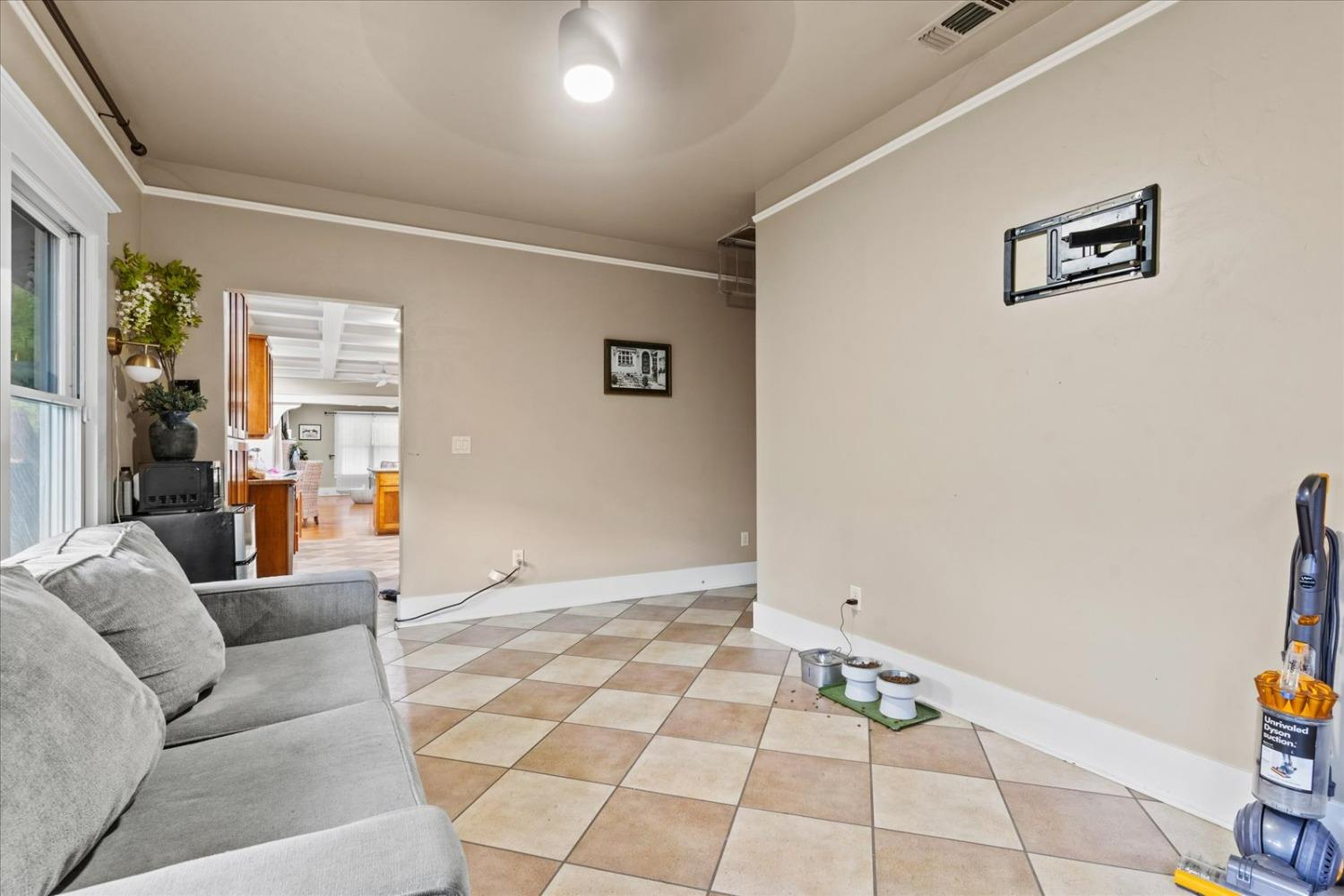 Detail Gallery Image 35 of 72 For 373 2nd St, Yuba City,  CA 95991 - 3 Beds | 2 Baths