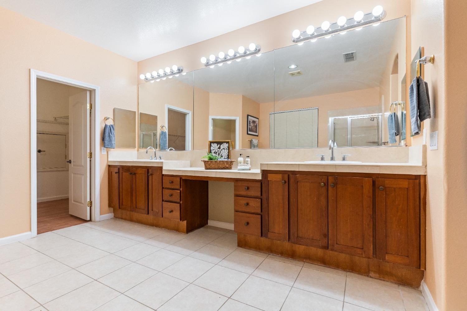 Detail Gallery Image 43 of 73 For 2458 Incline Ct, Antioch,  CA 94531 - 5 Beds | 4/1 Baths