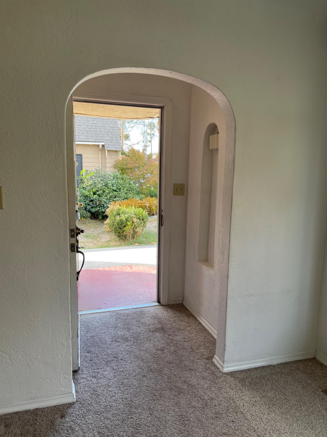 Detail Gallery Image 2 of 15 For 1302 Cooper Ave, Turlock,  CA 95380 - 2 Beds | 1 Baths