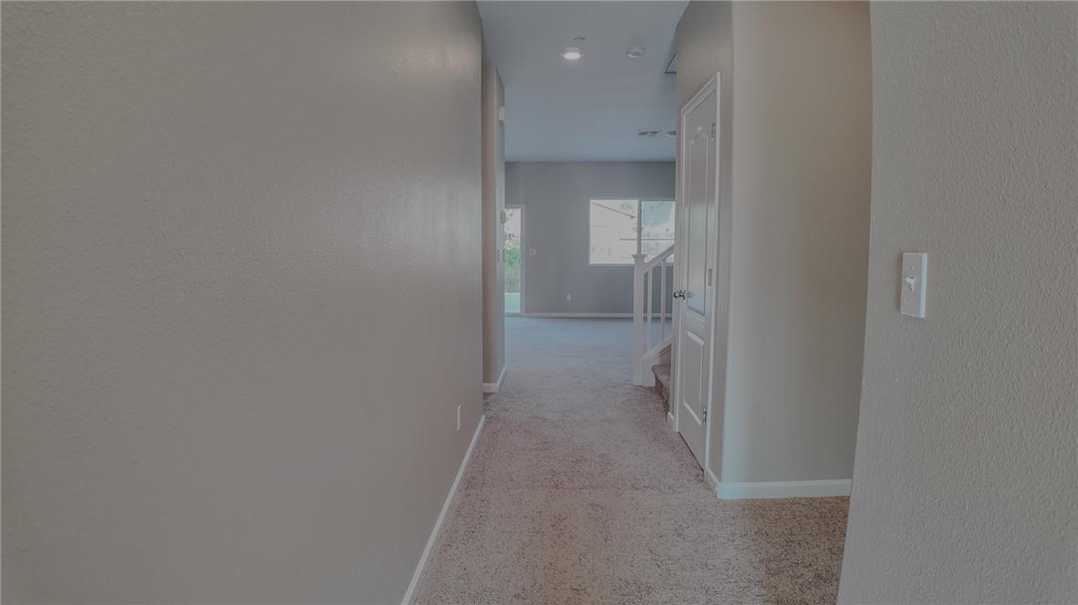 Detail Gallery Image 7 of 65 For 685 Pegasus Dr, Merced,  CA 95348 - 5 Beds | 2/1 Baths