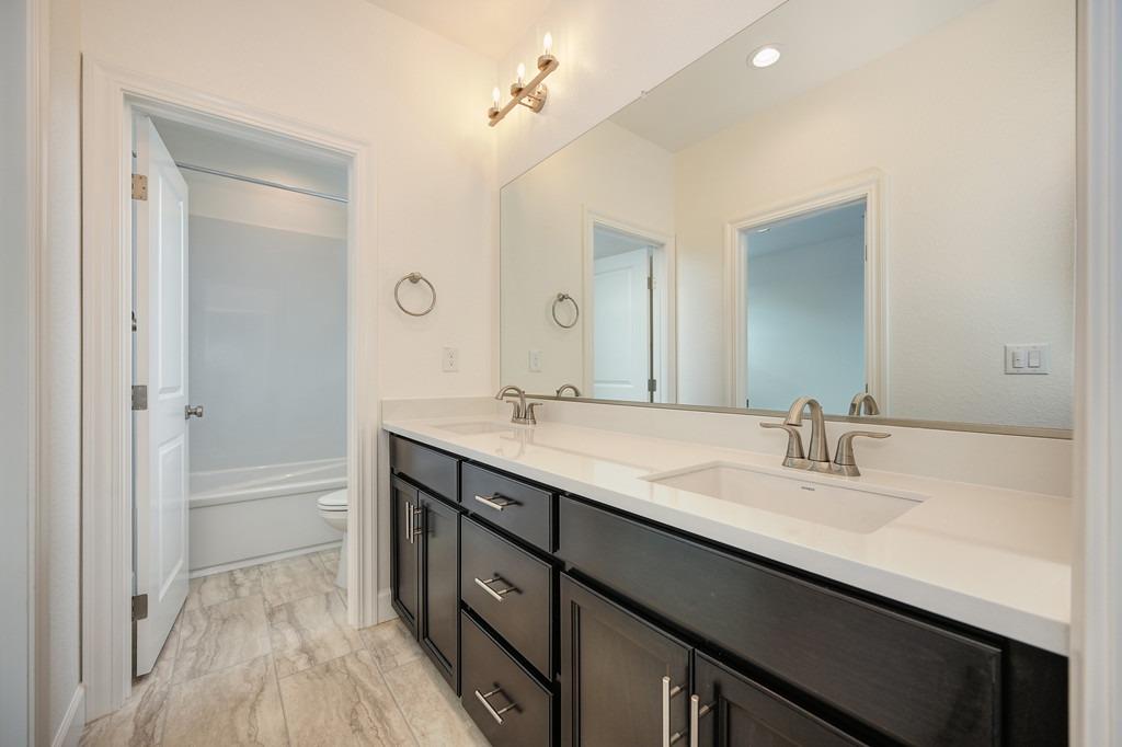 Detail Gallery Image 24 of 35 For 12769 Mission Peak Way, Rancho Cordova,  CA 95742 - 4 Beds | 3/1 Baths