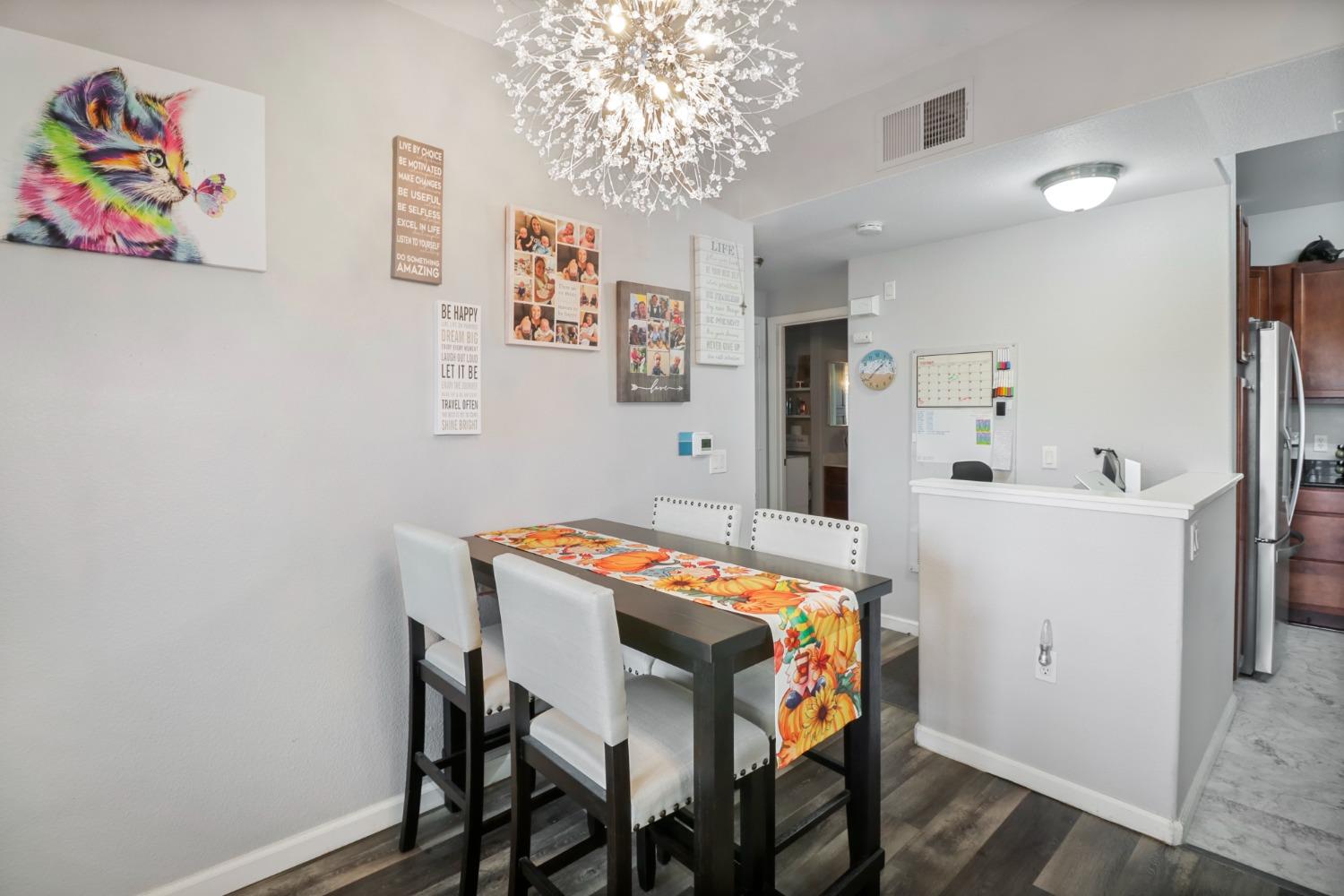 Detail Gallery Image 12 of 22 For 1900 Danbrook Dr #117,  Sacramento,  CA 95835 - 1 Beds | 1 Baths