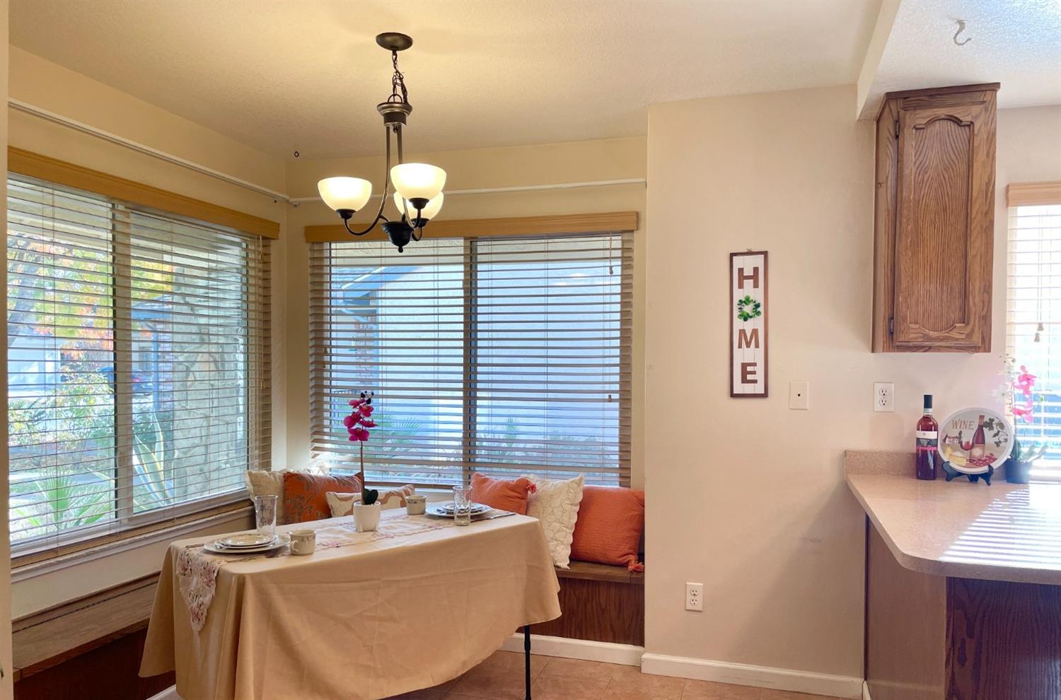 Detail Gallery Image 3 of 50 For 8720 Cord Way, Sacramento,  CA 95828 - 4 Beds | 2/1 Baths