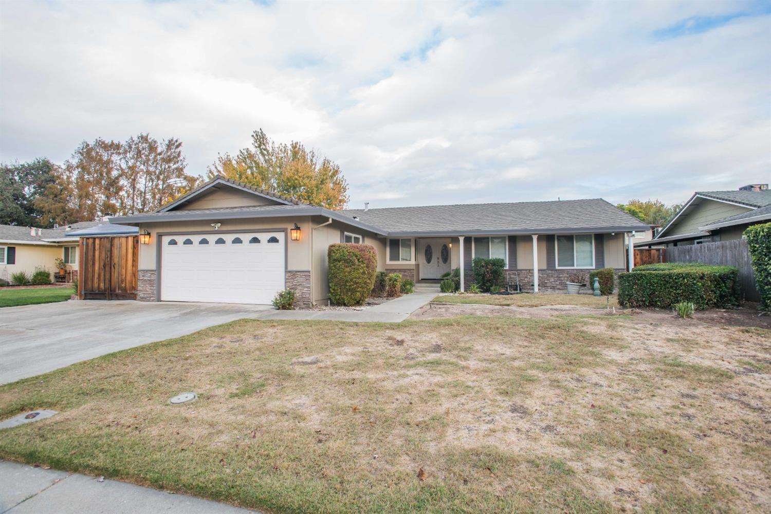 Detail Gallery Image 4 of 64 For 7512 Richland Way, Stockton,  CA 95207 - 3 Beds | 2 Baths