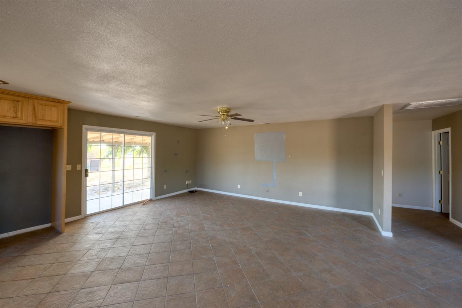 Detail Gallery Image 6 of 29 For 14199 Bradbury Rd, Delhi,  CA 95315 - 3 Beds | 2 Baths