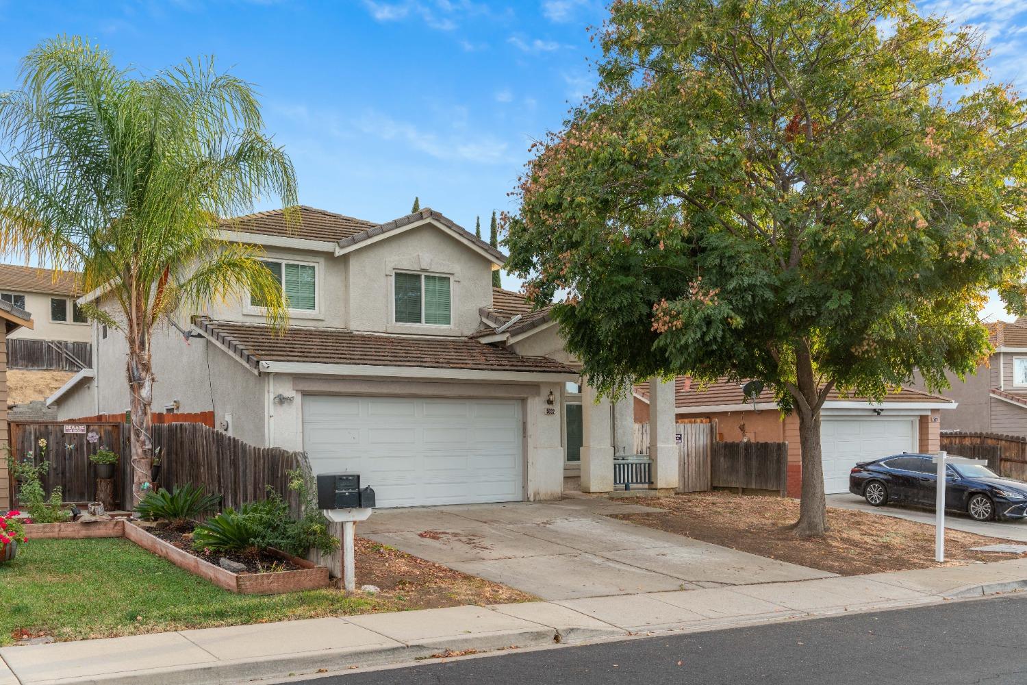 Detail Gallery Image 2 of 62 For 5032 Rockwall Way, Antioch,  CA 94531 - 4 Beds | 2/1 Baths