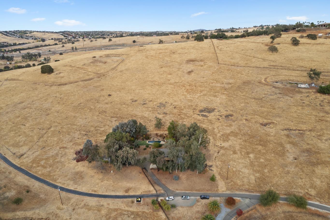 Detail Gallery Image 14 of 43 For 1601 Pheasant Ln, El Dorado Hills,  CA 95762 - 4 Beds | 3 Baths