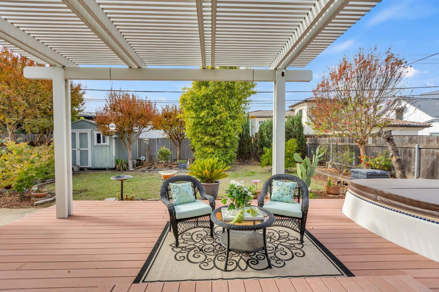 Detail Gallery Image 27 of 42 For 354 Lagomarsino Way, Sacramento,  CA 95819 - 3 Beds | 1 Baths