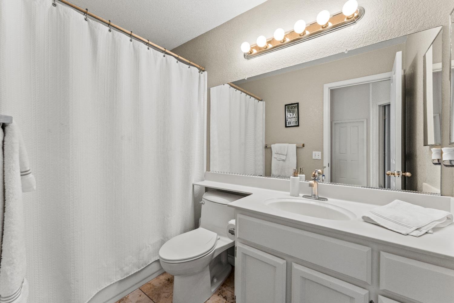 Detail Gallery Image 12 of 26 For 6007 Kuvasz Ct, Citrus Heights,  CA 95621 - 3 Beds | 2 Baths