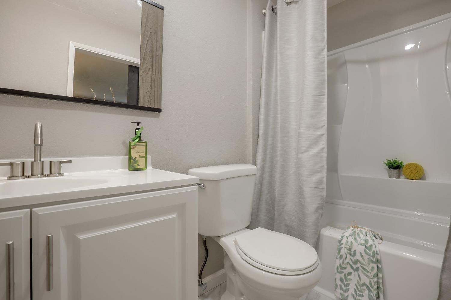 Detail Gallery Image 22 of 30 For 3615 Monterey Ct, Stockton,  CA 95204 - 3 Beds | 2 Baths