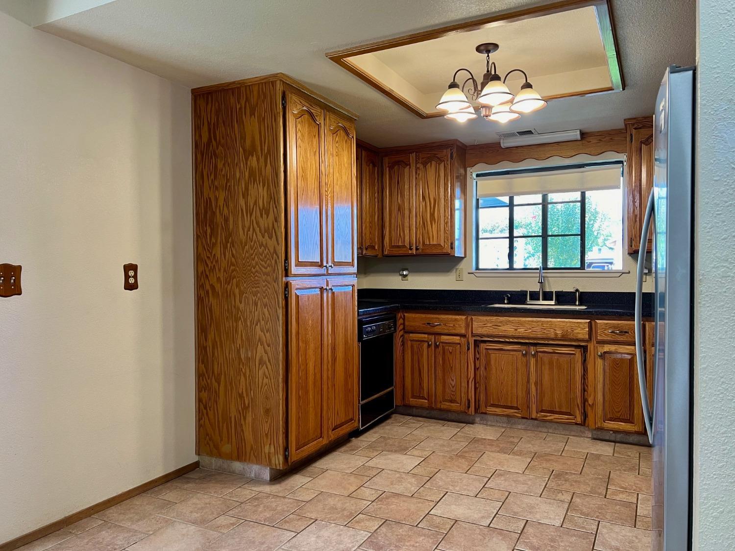 Detail Gallery Image 7 of 33 For 4538 Elmore Ave, Salida,  CA 95368 - 2 Beds | 2 Baths