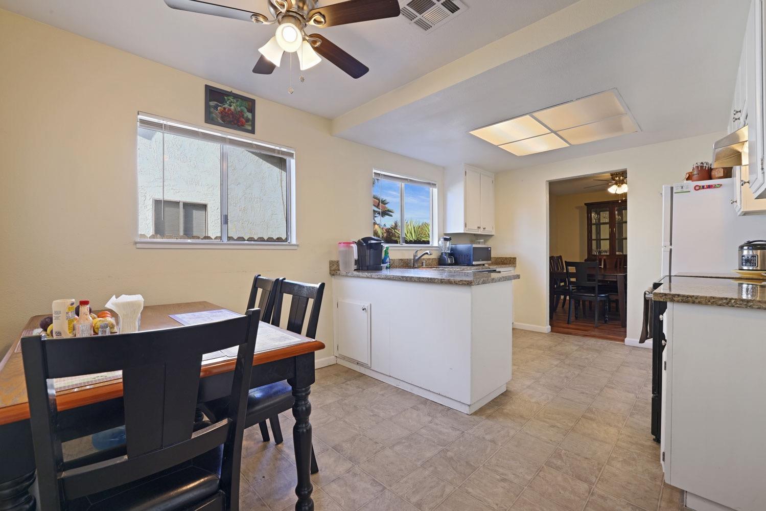 Detail Gallery Image 17 of 41 For 1221 Enview Ct, Stockton,  CA 95210 - 2 Beds | 2 Baths