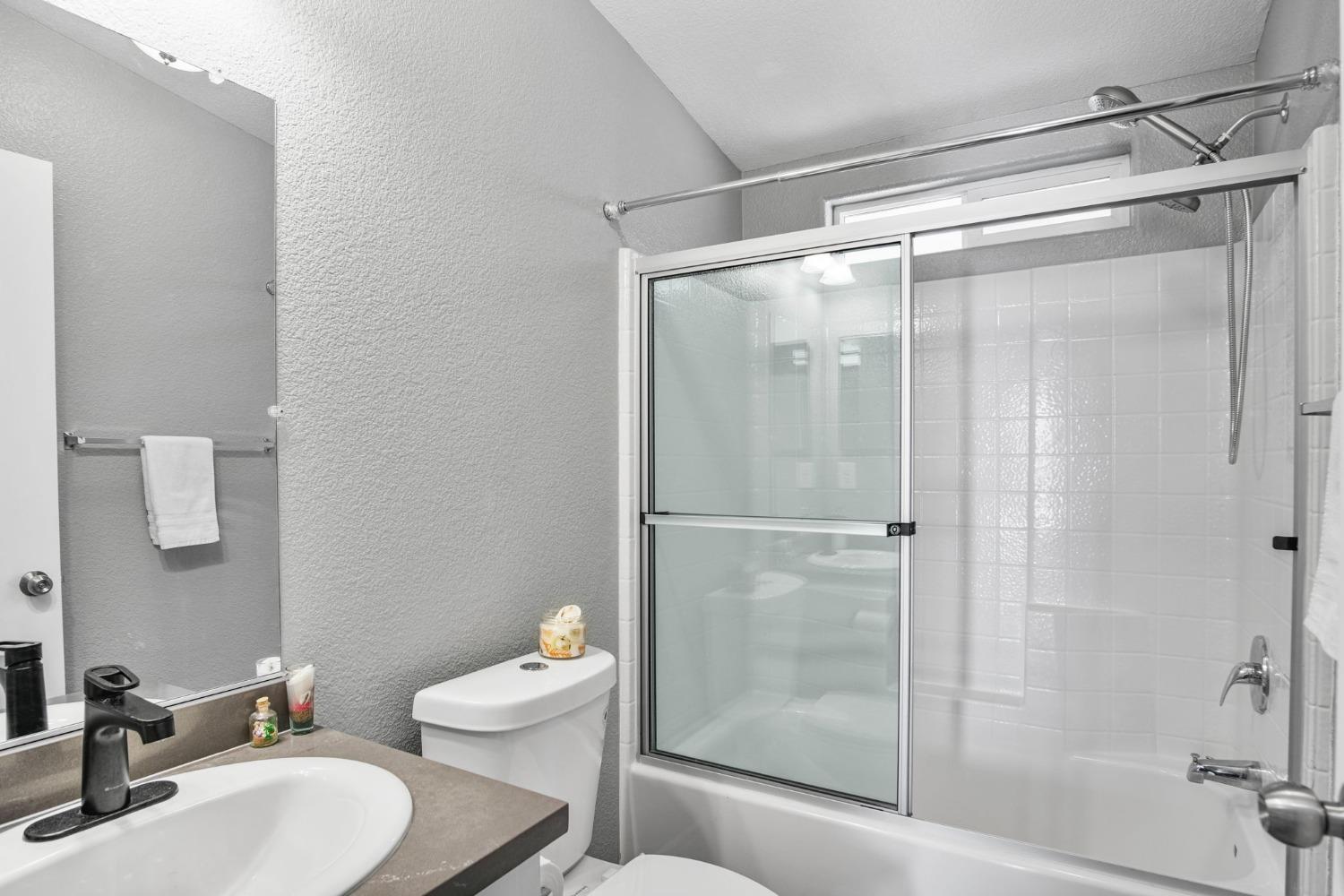 Detail Gallery Image 10 of 26 For 3939 Central Ave 118, Ceres,  CA 95307 - 3 Beds | 2 Baths