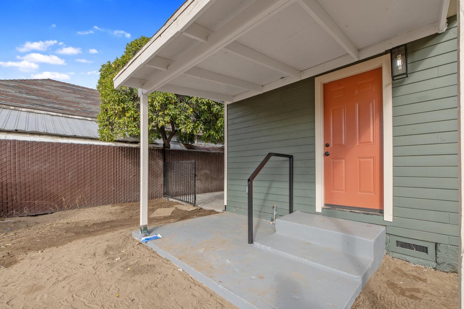 Detail Gallery Image 31 of 36 For 3710 E Grant Ave, Fresno,  CA 93702 - 2 Beds | 1 Baths