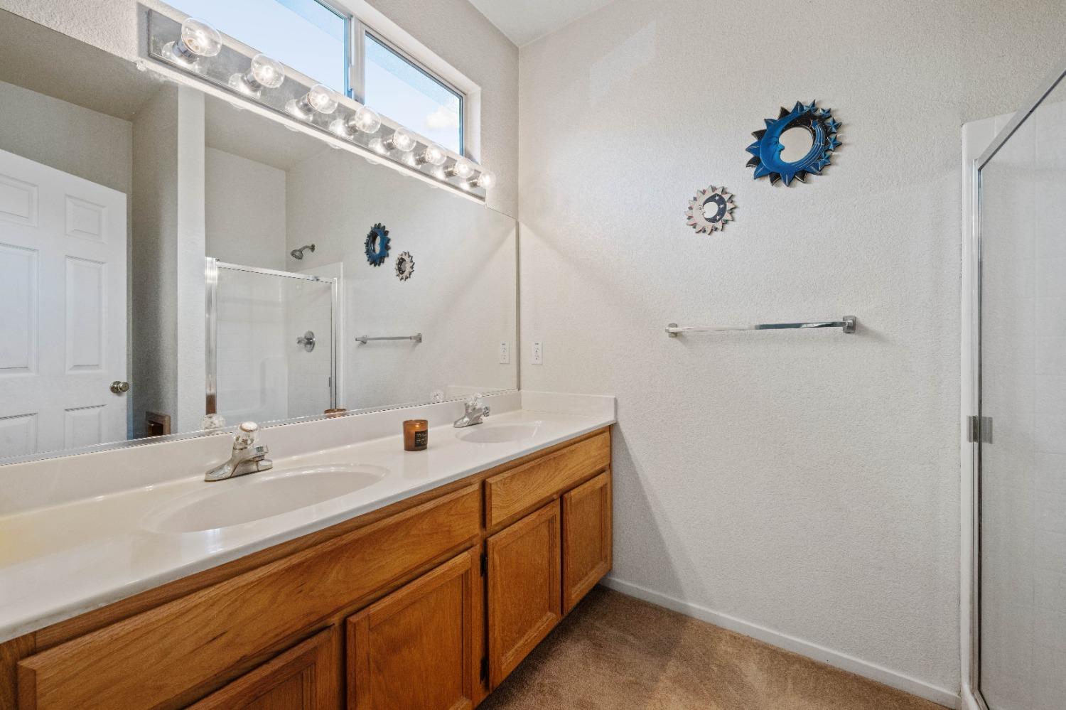 Detail Gallery Image 17 of 27 For 464 Parker Dr, Folsom,  CA 95630 - 2 Beds | 2 Baths