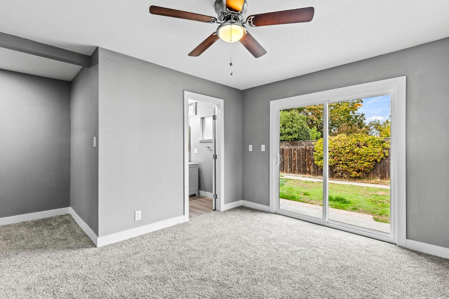 Detail Gallery Image 12 of 31 For 949 B St, Yuba City,  CA 95991 - 3 Beds | 2 Baths