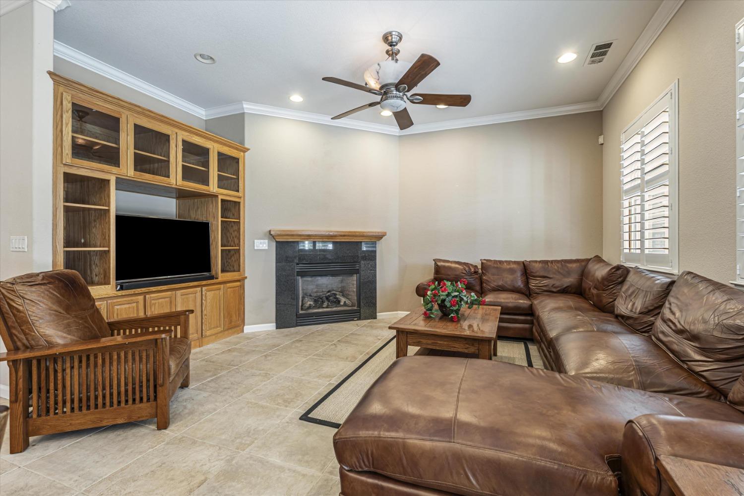 Detail Gallery Image 17 of 47 For 1103 Sea Breeze Dr, Ripon,  CA 95366 - 4 Beds | 3 Baths