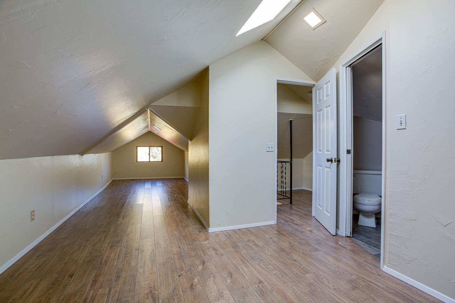 Detail Gallery Image 23 of 34 For 4124 T St, Sacramento,  CA 95819 - 2 Beds | 2 Baths