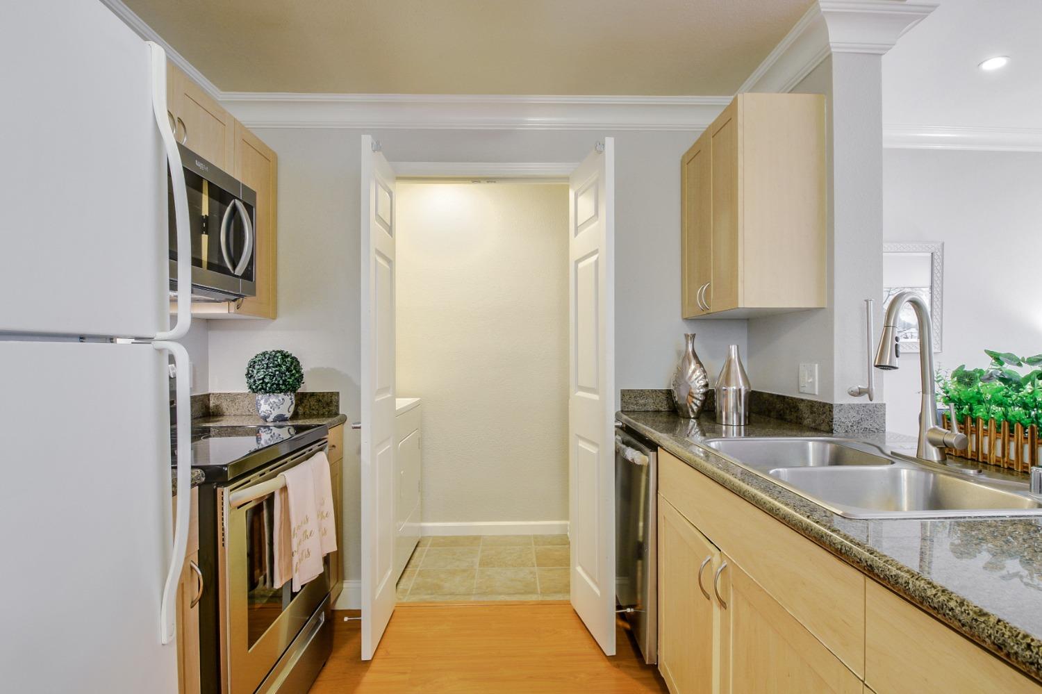 Detail Gallery Image 11 of 34 For 1550 Technology Dr #1059,  San Jose,  CA 95110 - 1 Beds | 1 Baths