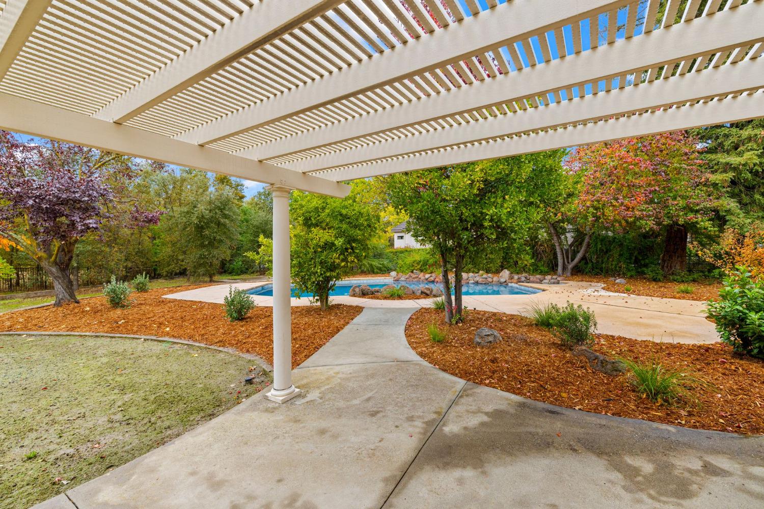 Detail Gallery Image 49 of 57 For 8645 Country Creek Dr, Orangevale,  CA 95662 - 4 Beds | 3 Baths