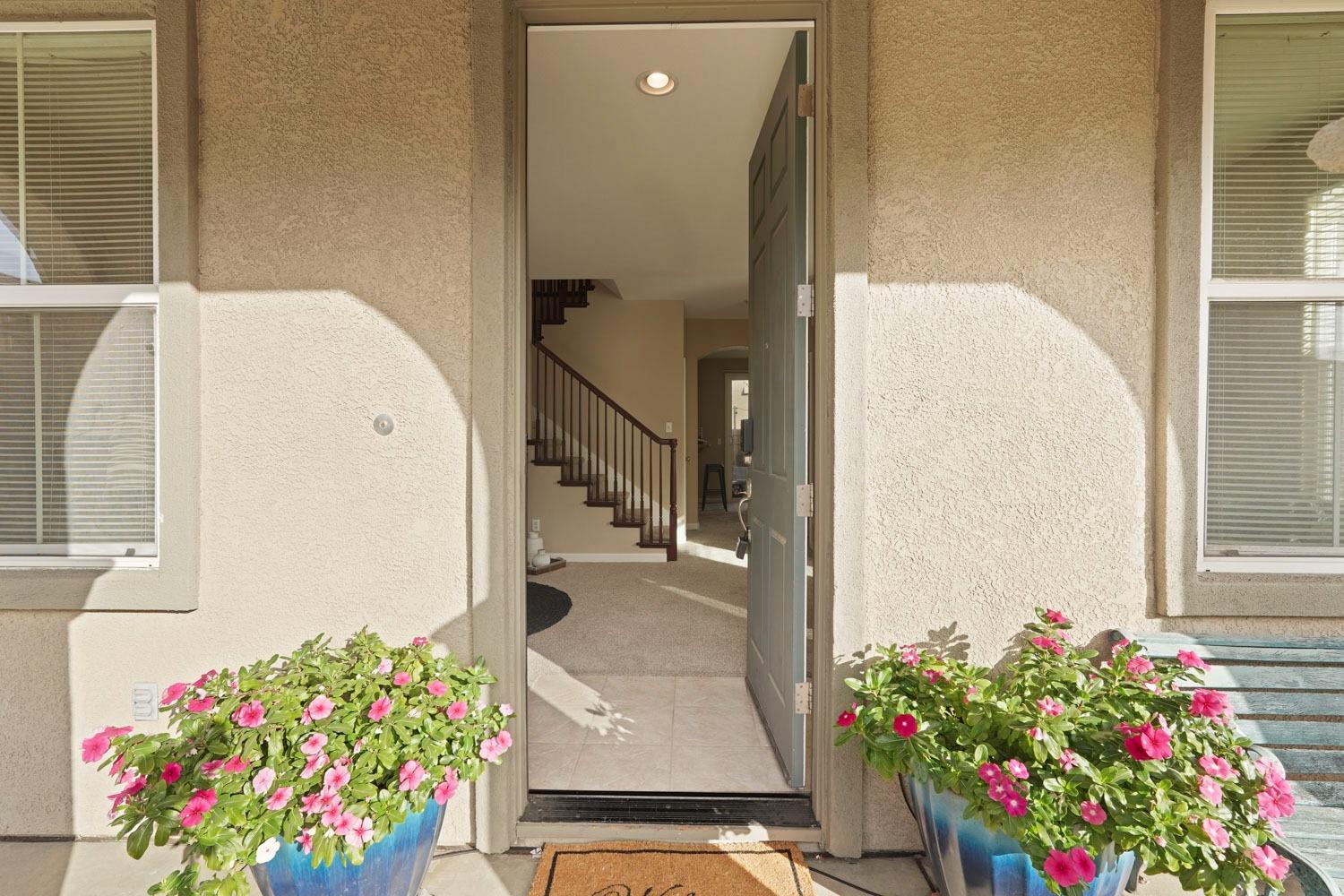 Detail Gallery Image 7 of 43 For 441 San Pietro Ln, Lodi,  CA 95240 - 3 Beds | 2/1 Baths