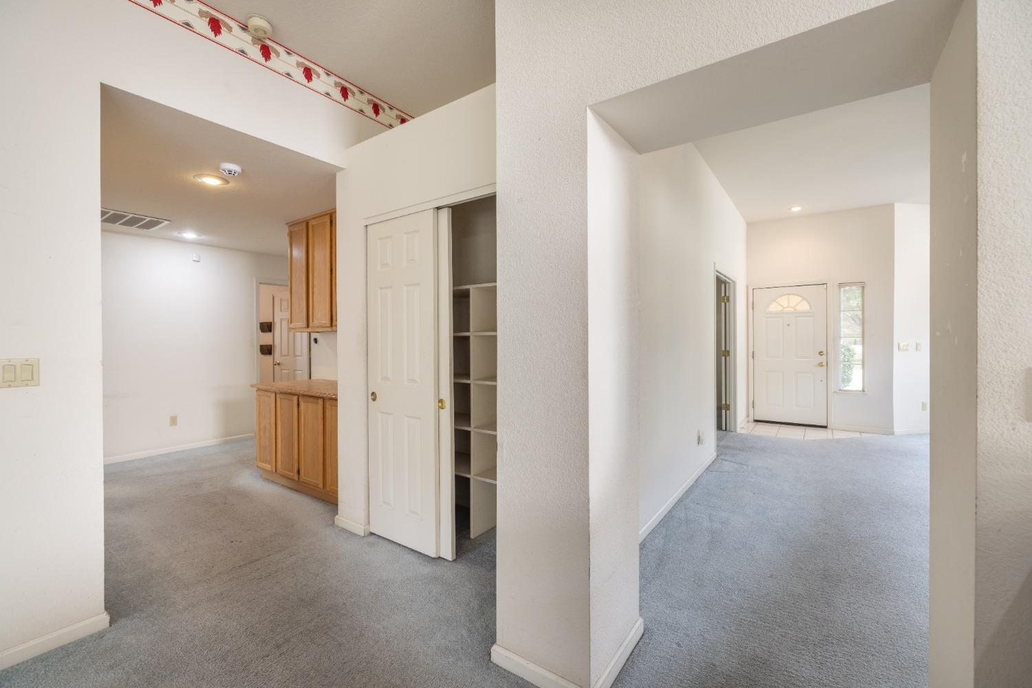 Detail Gallery Image 8 of 44 For 10249 Point Reyes Cir, Stockton,  CA 95209 - 4 Beds | 2 Baths