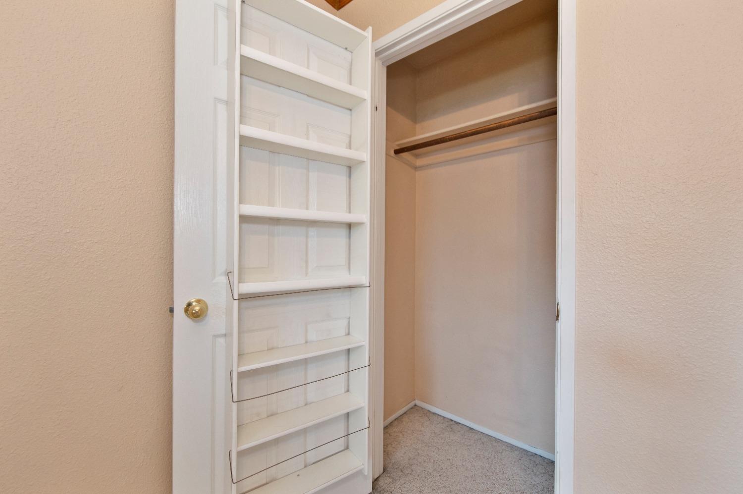 Detail Gallery Image 12 of 27 For 9677 Mardelle Way, Elk Grove,  CA 95624 - 3 Beds | 1/1 Baths