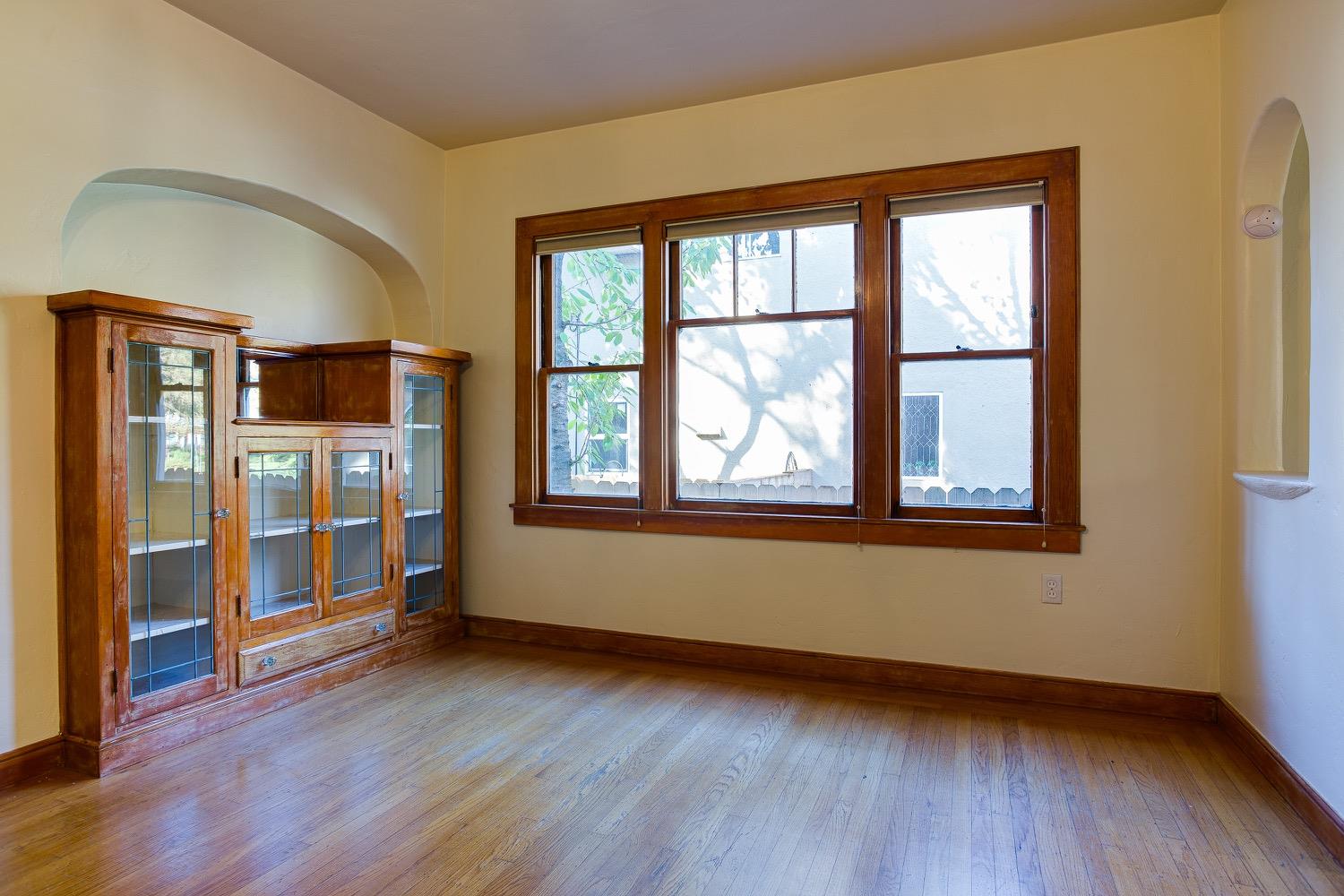 Detail Gallery Image 9 of 34 For 4124 T St, Sacramento,  CA 95819 - 2 Beds | 2 Baths