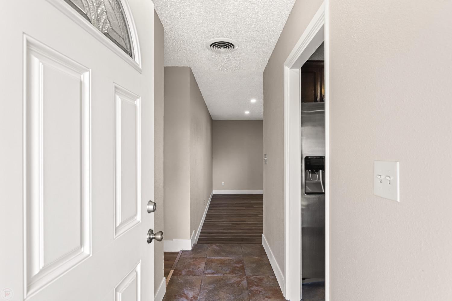 Detail Gallery Image 10 of 44 For 1541 Golden Gate Dr, Modesto,  CA 95350 - 3 Beds | 2 Baths