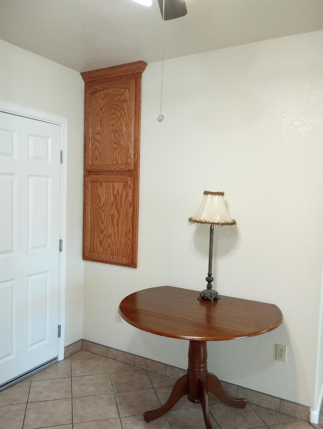 Detail Gallery Image 10 of 31 For 215 Jennie St, Modesto,  CA 95354 - 2 Beds | 2 Baths