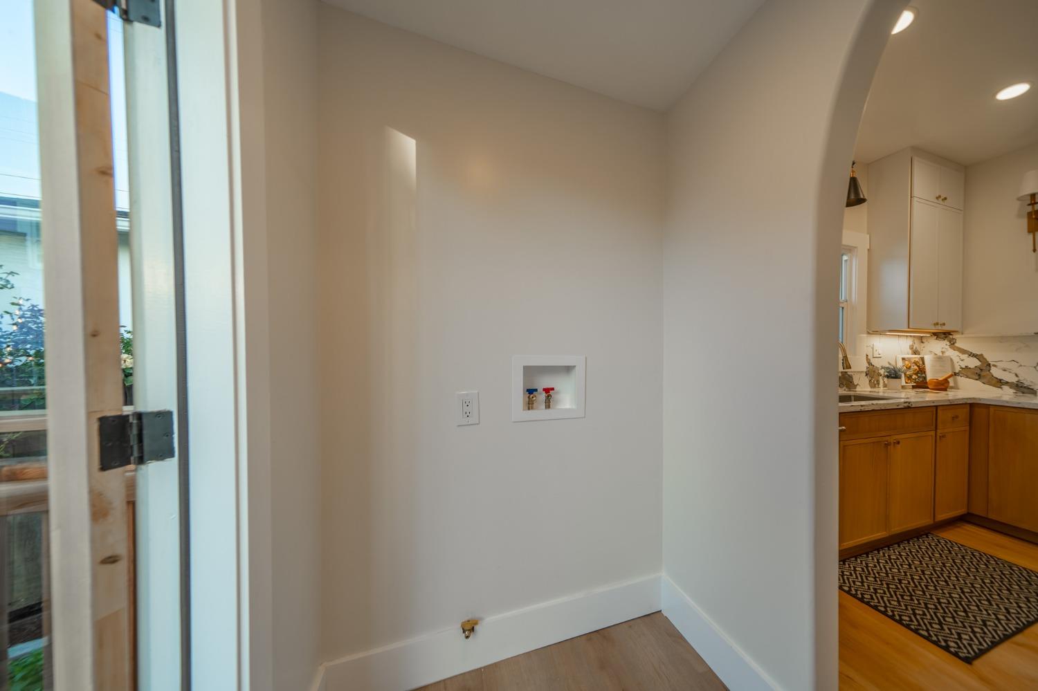 Detail Gallery Image 39 of 51 For 1211 Russell St, Berkeley,  CA 94702 - 2 Beds | 2 Baths