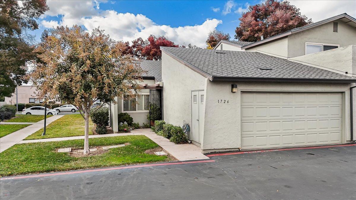 Detail Gallery Image 2 of 38 For 1726 Plaza De San Joaquin, Modesto,  CA 95350 - 2 Beds | 2 Baths