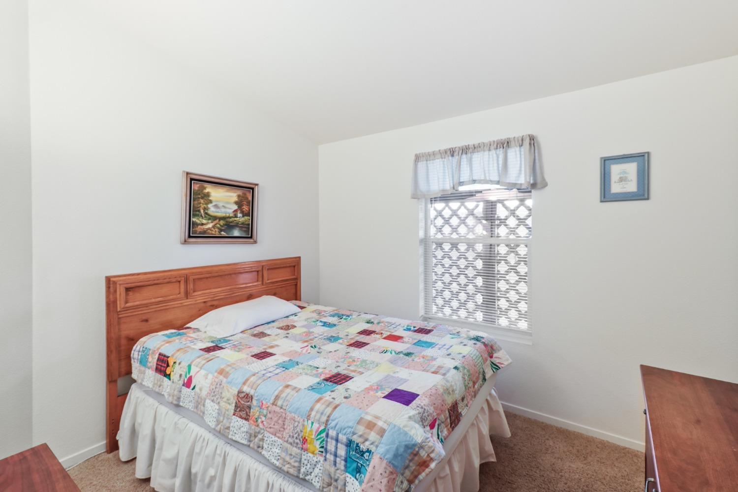 Detail Gallery Image 32 of 45 For 222 Bluebird Ln, Folsom,  CA 95630 - 3 Beds | 2 Baths