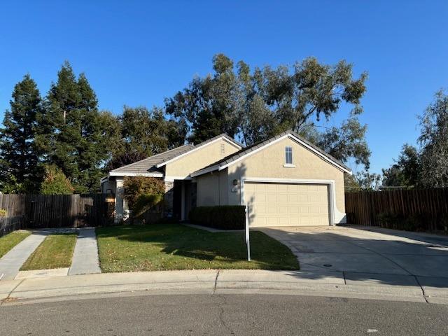 Detail Gallery Image 1 of 1 For 421 Penn Central, Rio Linda,  CA 95673 - 3 Beds | 2 Baths