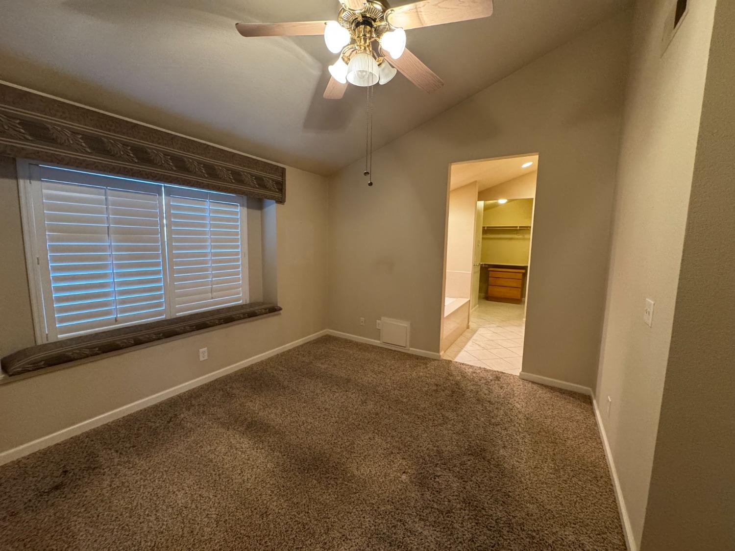 Detail Gallery Image 7 of 23 For 2828 Stone Valley St, Modesto,  CA 95355 - 3 Beds | 2 Baths