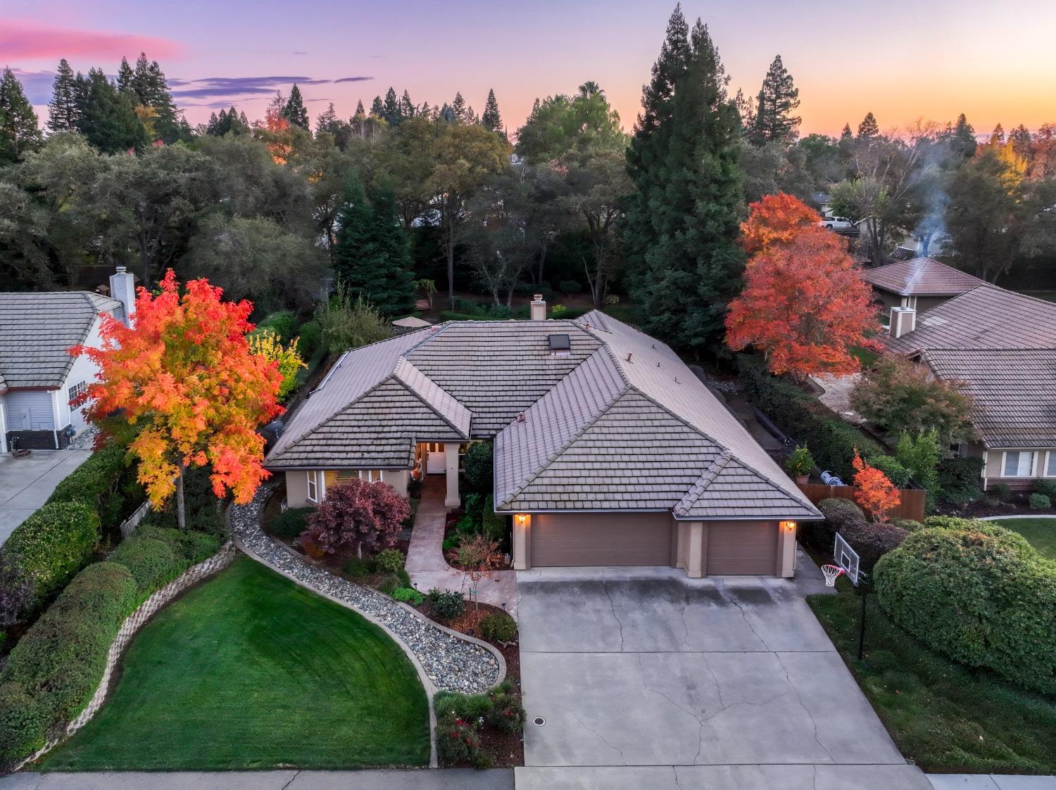 Detail Gallery Image 6 of 66 For 5814 Mareta Ln, Loomis,  CA 95650 - 4 Beds | 2 Baths