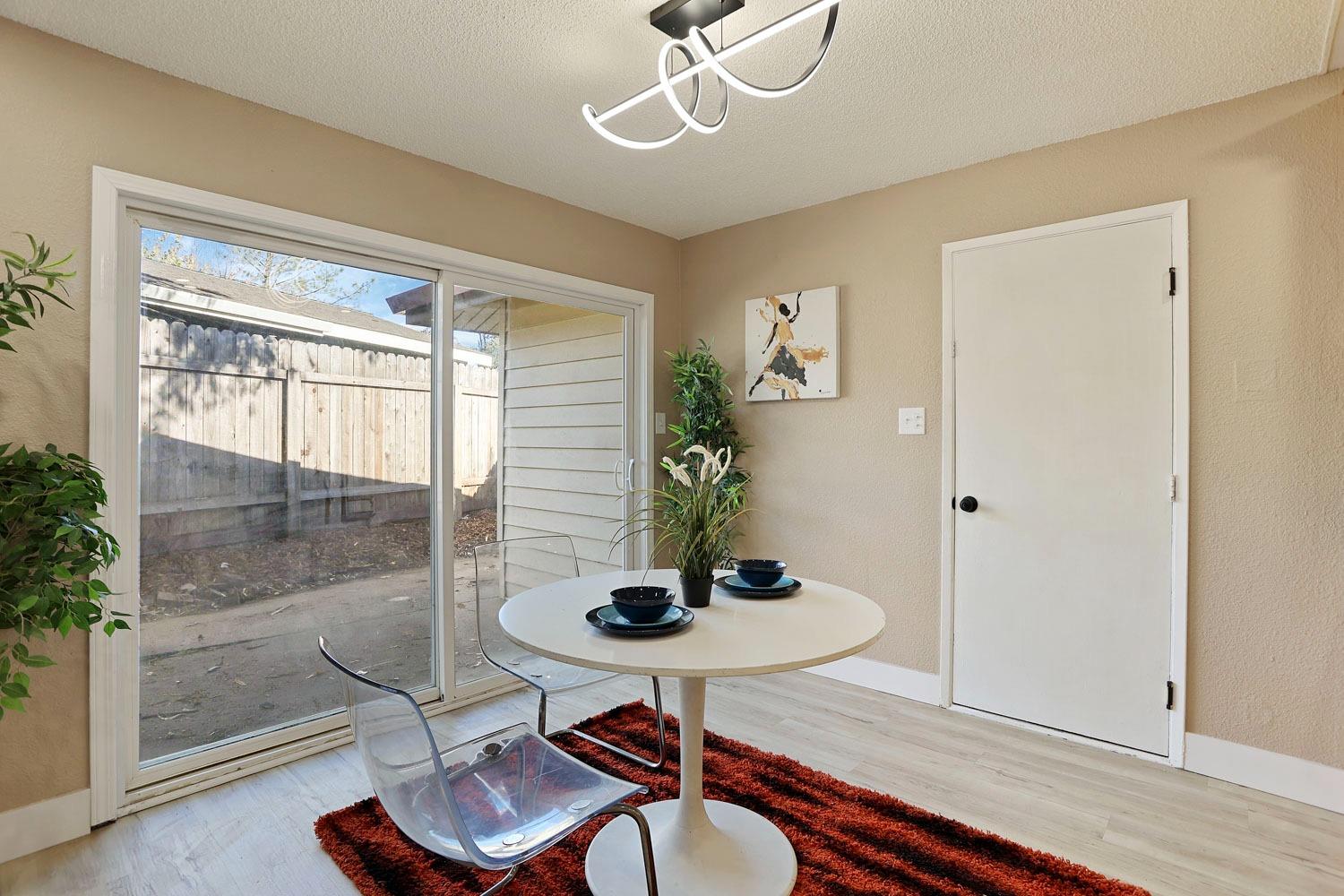 Detail Gallery Image 16 of 36 For 5701 Eastridge Dr, Sacramento,  CA 95842 - 3 Beds | 2 Baths