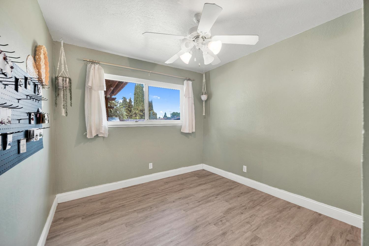 Detail Gallery Image 31 of 46 For 1535 Rushing St, Yuba City,  CA 95993 - 3 Beds | 2 Baths