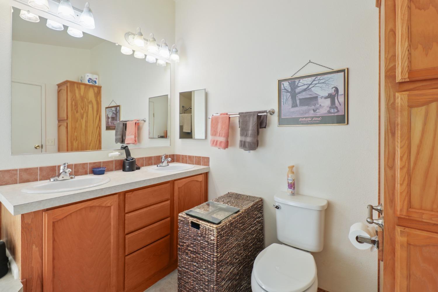 Detail Gallery Image 27 of 45 For 222 Bluebird Ln, Folsom,  CA 95630 - 3 Beds | 2 Baths