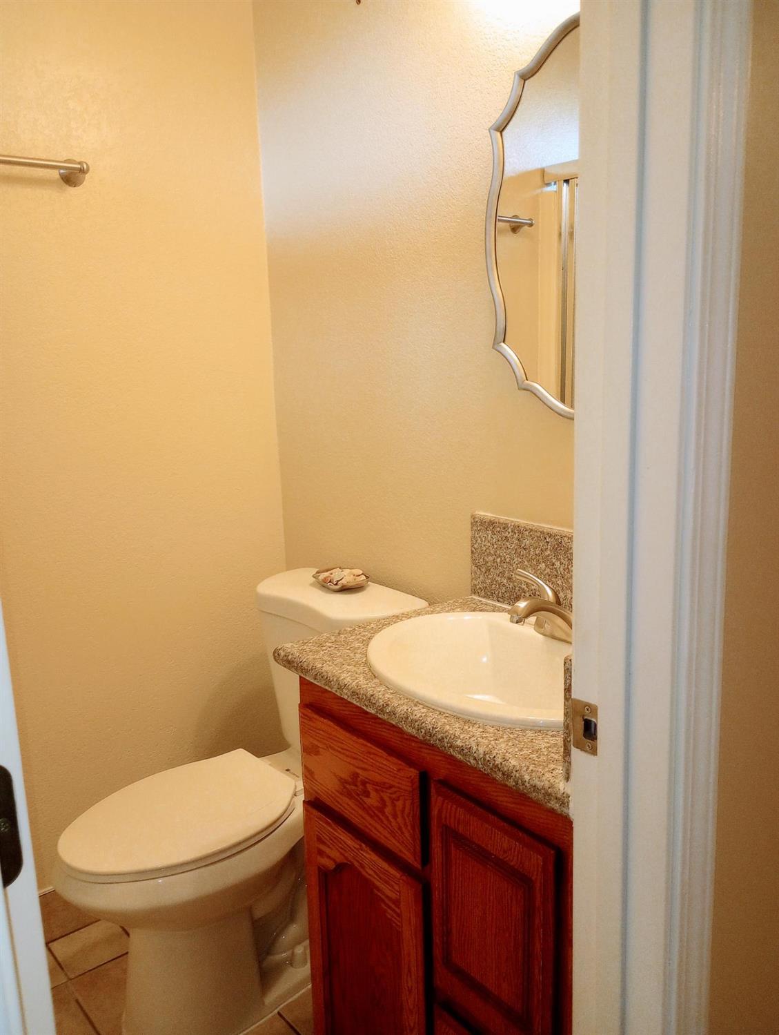 Detail Gallery Image 21 of 31 For 215 Jennie St, Modesto,  CA 95354 - 2 Beds | 2 Baths