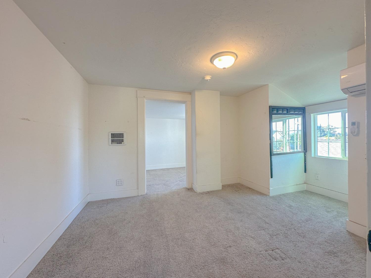 Detail Gallery Image 14 of 25 For 240 E Jefferson St, Stockton,  CA 95206 - 2 Beds | 1/1 Baths