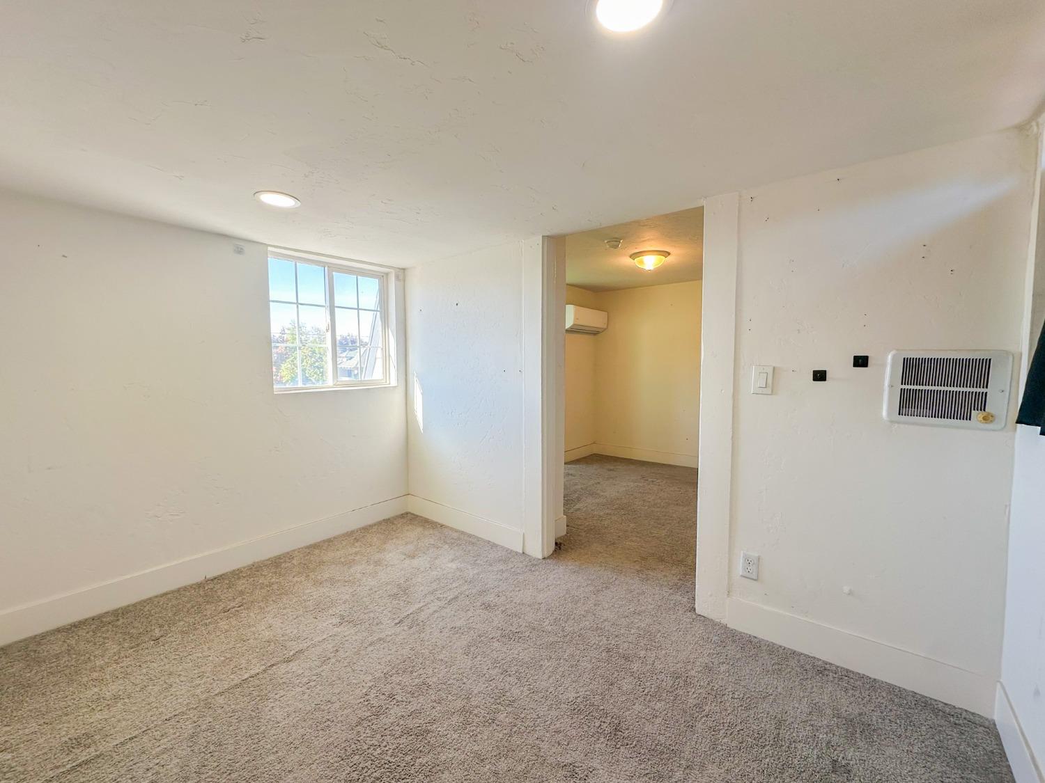 Detail Gallery Image 15 of 25 For 240 E Jefferson St, Stockton,  CA 95206 - 2 Beds | 1/1 Baths