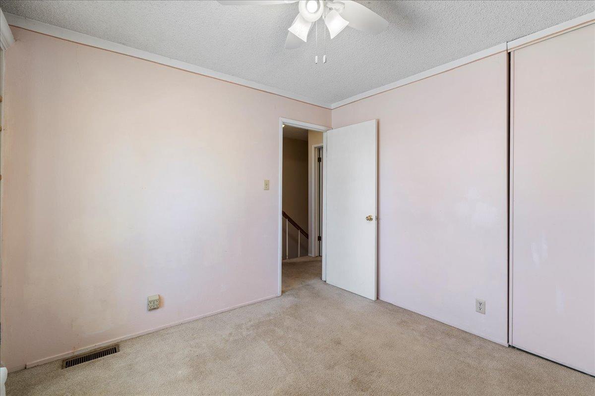 Detail Gallery Image 21 of 27 For 703 Roundtree Ct, Sacramento,  CA 95831 - 2 Beds | 1/1 Baths