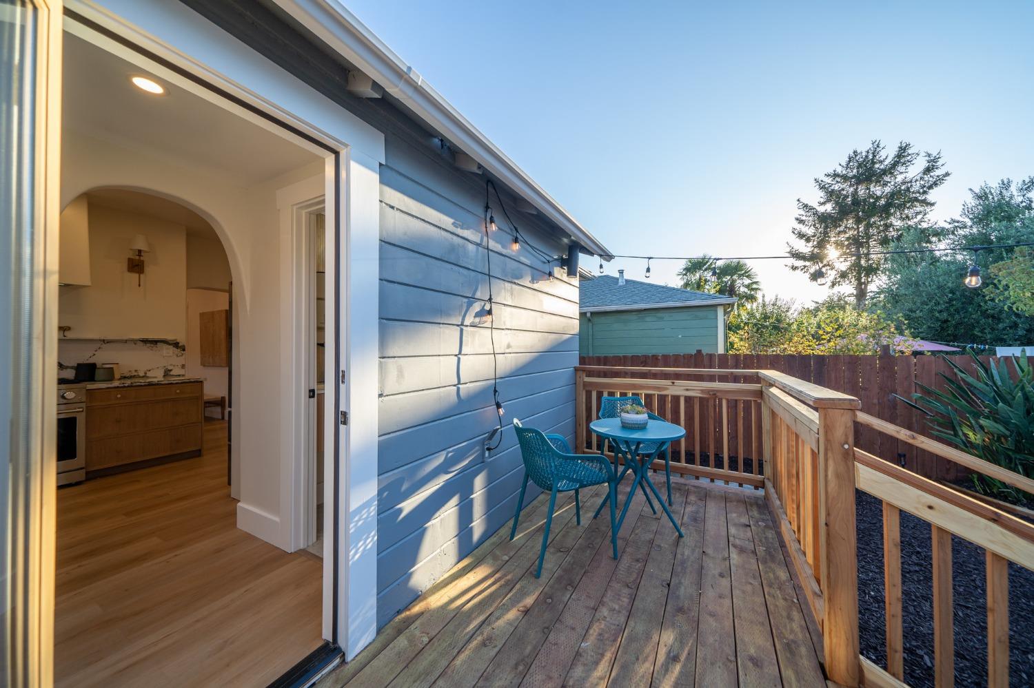 Detail Gallery Image 41 of 51 For 1211 Russell St, Berkeley,  CA 94702 - 2 Beds | 2 Baths