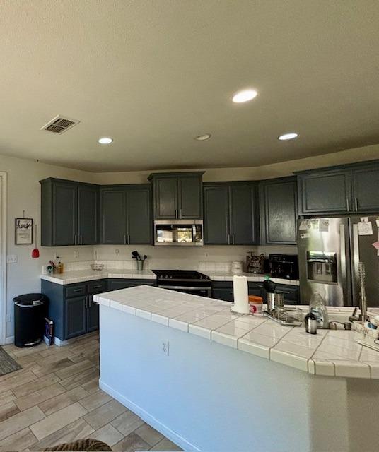 Detail Gallery Image 17 of 35 For 421 Penn Central, Rio Linda,  CA 95673 - 3 Beds | 2 Baths