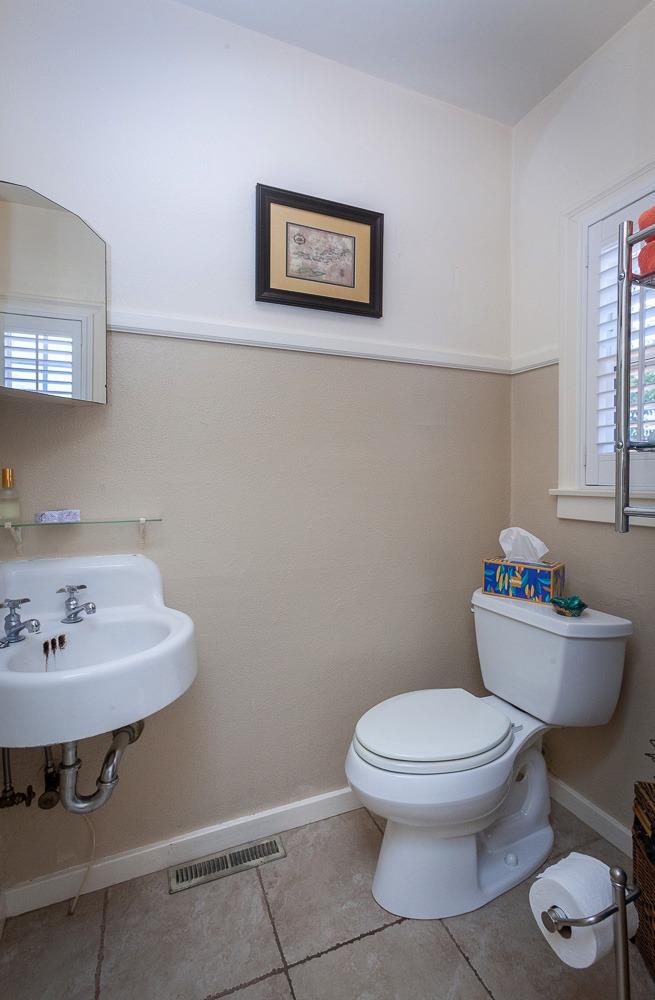 Detail Gallery Image 43 of 52 For 675 S Central Ave, Stockton,  CA 95204 - 3 Beds | 1/1 Baths